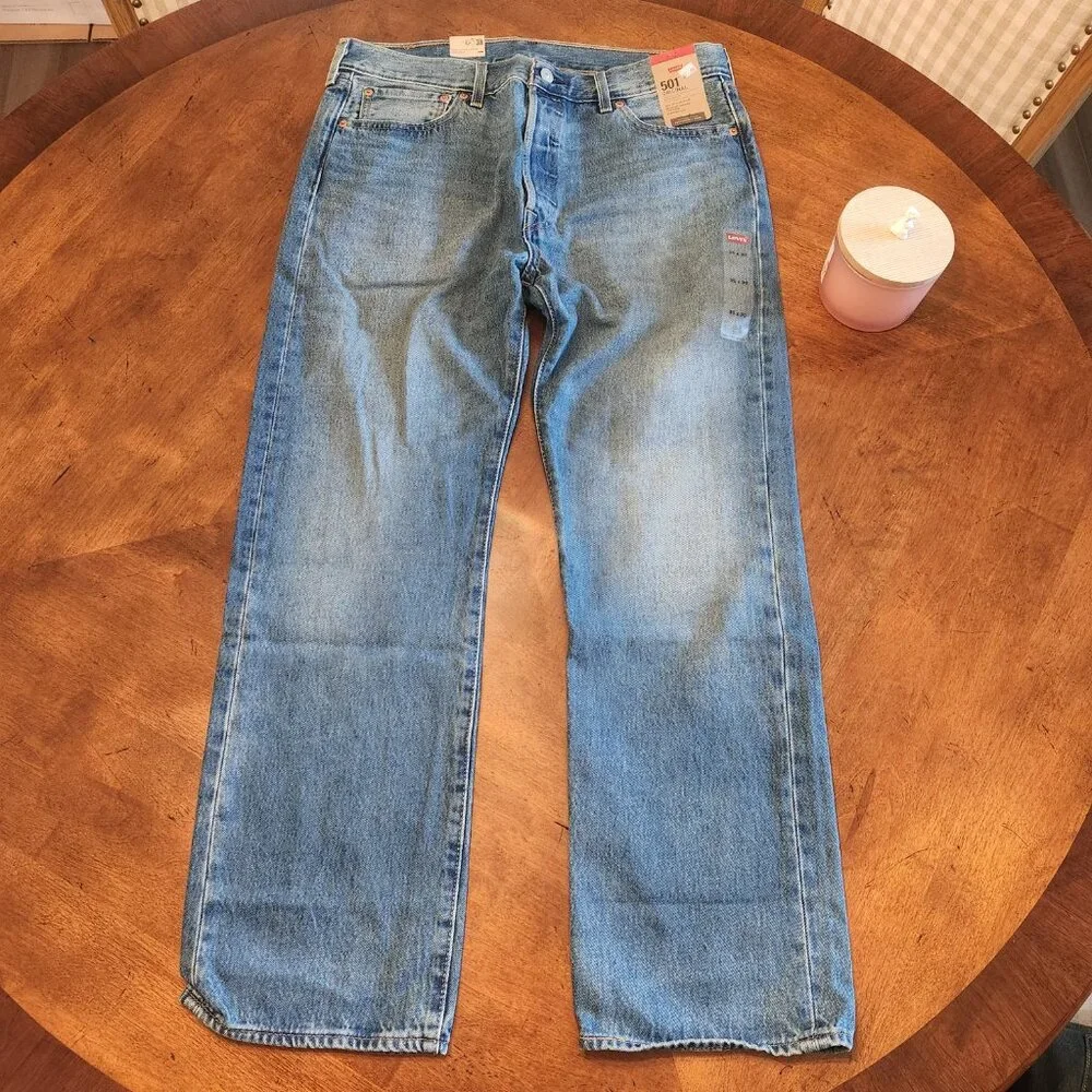 NEW Levi's 501 jeans, Men's 35x30 - Picture 3 of 3
